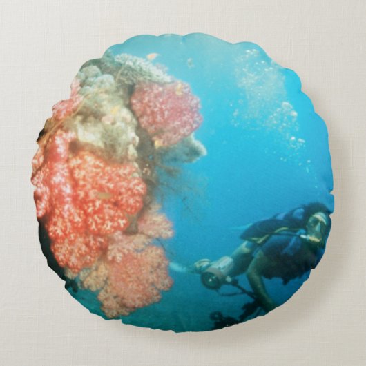 スキューバダイビングパーソナライズされた ラウンドクッション (正面)