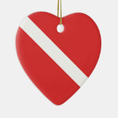 スキューバダイビングロゴ – ダイバーの赤旗 セラミックオーナメント (右)