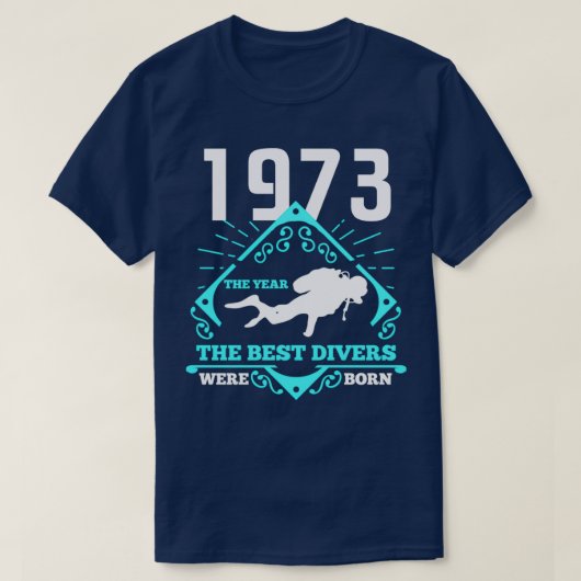 スキューバダイビング1973誕生日プレゼントダイバーギフト Tシャツ (デザイン正面)