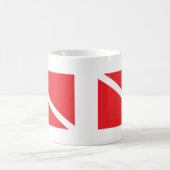 スキューバ飛び込みの旗 コーヒーマグカップ (中央)