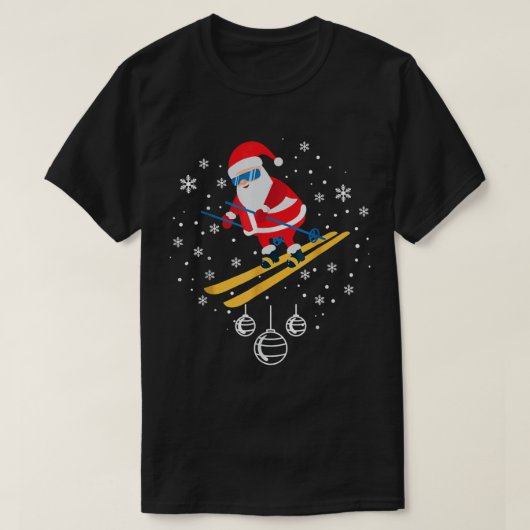 スキーおもしろいサンタクリスマスオーナメントクリスマスパジャマ Tシャツ (デザイン正面)
