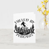 スキーとポッドキャストを燃料とする面白いジョーク カード (黄色い花)