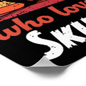 スキーの子供たちが少年をスキーするのが大好きな少年 ポスター (角)