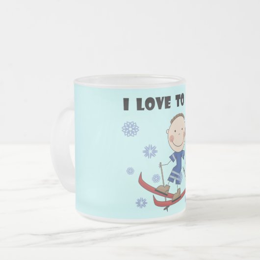 スキーへの愛-男の子のTシャツおよびギフト フロストグラスマグカップ (正面左)