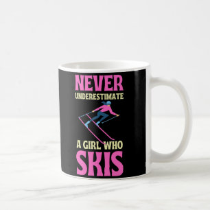 スキーをする女の子を決して甘く見ない コーヒーマグカップ