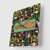 スキージハンマーを持っている旅行レトロ スクエア壁時計 (傾斜)