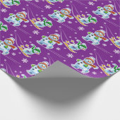 スキースケートで滑るの雪だるまの無光沢の紫色 ラッピングペーパー (角)