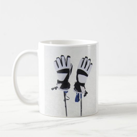 スキーポールとグローブマグ コーヒーマグカップ (左)