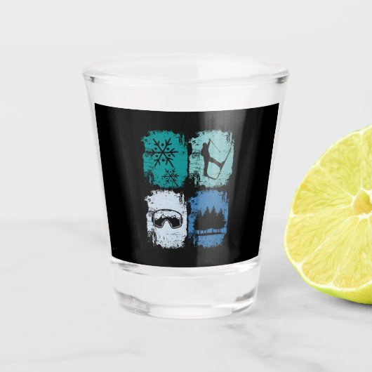 スキーヤーズウィンタースポーツ ショットグラス (正面)