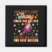 スキー好きウィンタースポーツ歳を過ぎると変わる マグネット (正面)