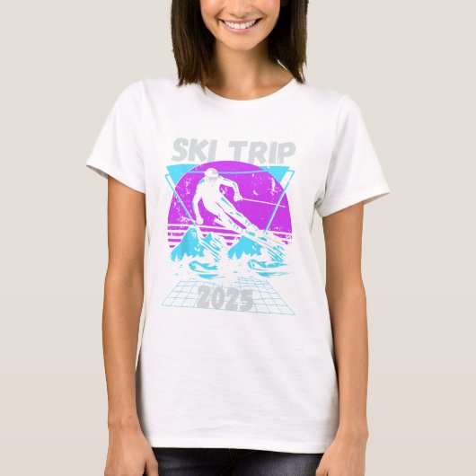 スキー旅行 2026 - 家族で雪のスキー休暇にマッチ Tシャツ (正面)