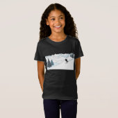 スキー生まれへ – スキーリゾートシーンウィンタースポーツ Tシャツ (正面フル)