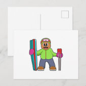 スキー・ポールを持ったスキーウェアのクマ ポストカード (正面/裏面)