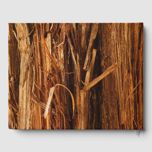 スギの質感のある木の樹皮の外観 ゲストブック (裏面)