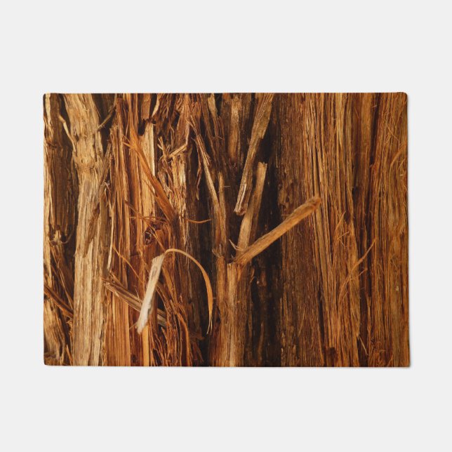 スギの質感のある木の樹皮の外観 ドアマット (正面)