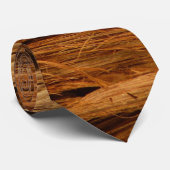 スギの質感のある木の樹皮の外観 ネクタイ (ロール)