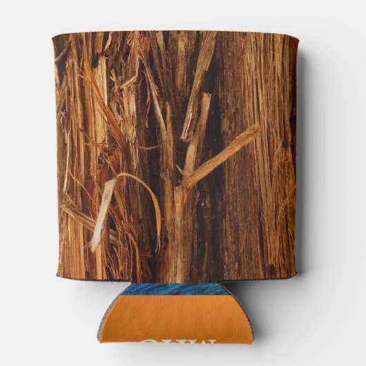 スギの質感のある木の樹皮の外観 缶クーラー (裏面)