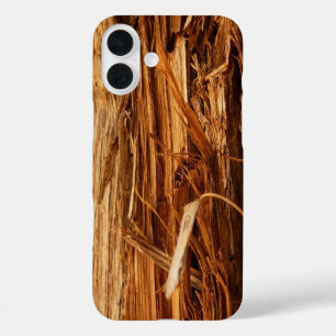 スギの質感のある木の樹皮の外観 iPhone 16 PLUSケース