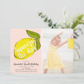 スクイーズザデイレモンピンクガール誕生日写真 招待状 (スタンド正面)