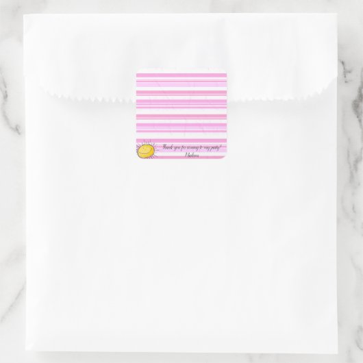 スクエアスティッカーピンク&ホワイトストライプホテルハッピーサン スクエアシール (バッグ)