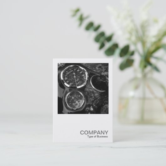 スクエアフォト0114 – クラスのバイクゲージ 名刺 (スタンド正面)