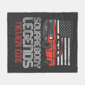 スクエア体レジェンドネストダイトラック フリースブランケット (正面(横))