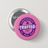 「スクラップブック – 切り取り、貼り付け、繰り返し」 缶バッジ (正面&裏面)