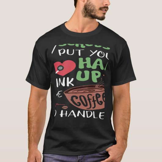 スクラブを着て髪をまとめ アを飲んで Tシャツ (正面)