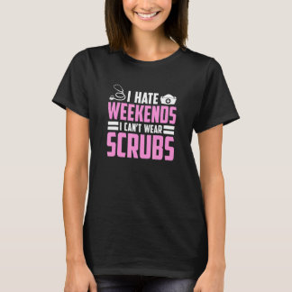 スクラブナース週末の看護の緊急女性が癒す Tシャツ