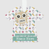 スクラブユニフォーム、かわいいナース オーナメント (裏面)