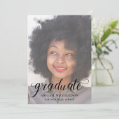 スクリプかわいらしト赤面ピンク写真卒業パーティー 招待状 (スタンド正面)