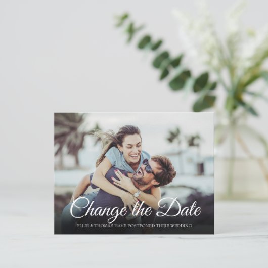 スクリプエレガントト延期された写真の日付の変更 ポストカード (スタンド正面)