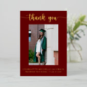 スクリプエレガントトMaroon金ゴールド写真卒業 箔招待状 (立ち正面)