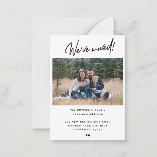 スクリプシンプルト家族の写真を移動する告知 ノートカード (正面)
