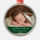 スクリプスタイリッシュトのマイ初めてのクリスマスベビー緑 メタルオーナメント (正面)