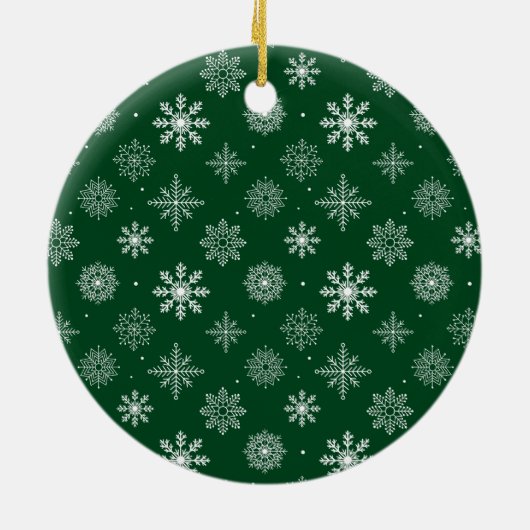 スクリプスタイリッシュト私たちの初めてのクリスマスカップル緑 セラミックオーナメント (裏面)