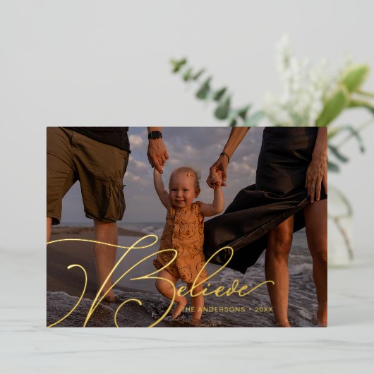 スクリプトエレガントフォントタイポグラフィ信じ休日 箔招待状 (立ち正面)