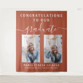 スクリプトカリグラフィー2枚の写真 卒業 | オレンジ タペストリー (正面)