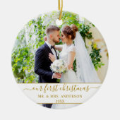 スクリプトスタイリッシュの初めてのクリスマス金ゴールド セラミックオーナメント (正面)