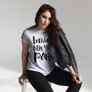 スクリプトタイポグラフィ – ロンドン、ニューヨーク、パリ Tシャツ