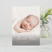 スクリプトモダンフォトベビー サンキューカード (スタンド正面)