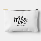 スクリプトレタリング「Mrs. Last Name」 アクセサリーポーチ (正面)