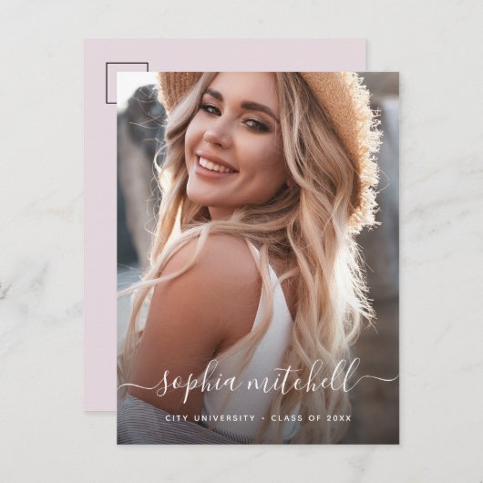 スクリプト内の名前 |赤面ピンクの写真の卒業式 インビテーションポストカード (正面/裏面)