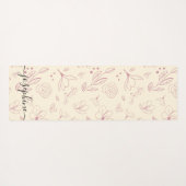 スクリプト名 カスタム ピンクの花模様 ベージュクリーム ヨガマット (裏面(横))