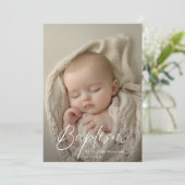 スクリプト ブラック＆ホワイト ジェンダーニュートラル フォト 洗礼 招待状 (スタンド正面)