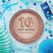 スクリプファンシートピンクグリッターハッピー16誕生日 ペーパープレート (パーティー)