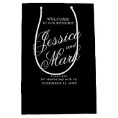 スクリプミニマルトタイポグラフィブラック結婚の歓迎 ミディアムペーパーバッグ (正面)