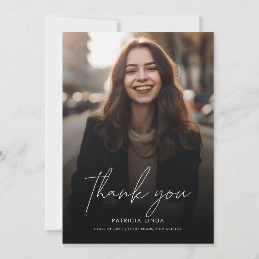 スクリプモダントエレガント・オーバーレイ写真の卒業 サンキューカード (正面)