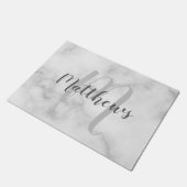 スクリプモダントパーソナライズされた・モノグラムとファミリ名 ドアマット (アングル)