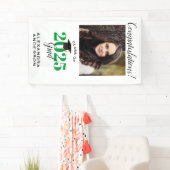 スクリプモダント写真の緑の垂直方向の卒業 横断幕 (インサイチュ)